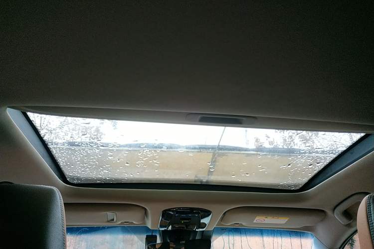 Used Toyota Venza 2022 Dual-Engine 2.5L CVT Two-Wheel Drive Prestige Edition
