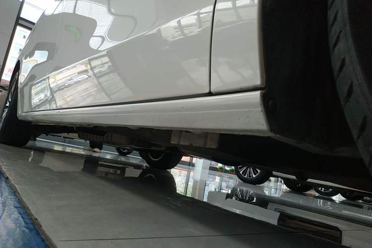 Used Buick GL8 2022 ES Land Cruiser 653T Luxury Model
