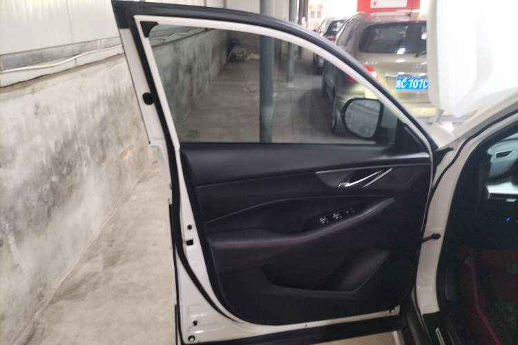 Used Changan CS35PLUS 2021 Revised Version Blue Whale NE 1.4T DCT Luxury Edition
