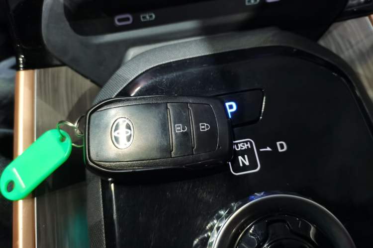 Used Toyota bZ3 2023 616 km Long-Range Premium
