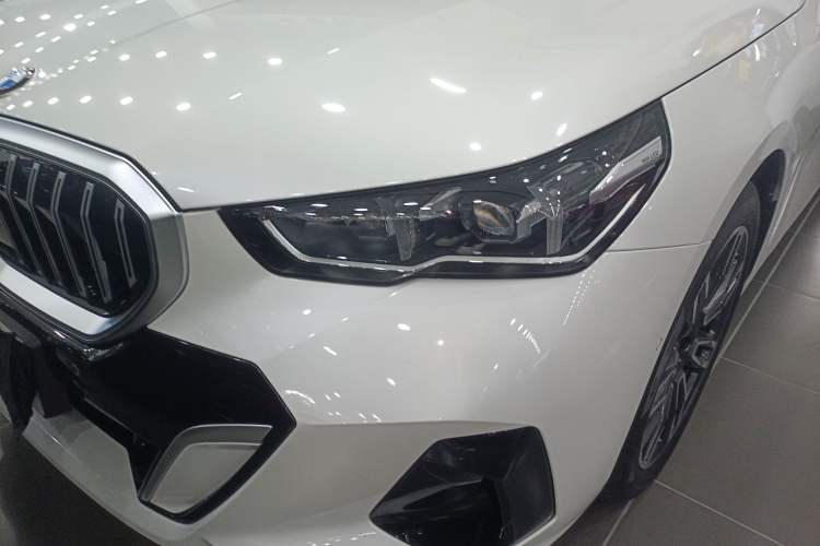 Used BMW 5 Series 2024 530Li Leading Model M Sport Package