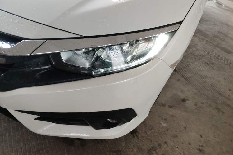 Used Honda Civic 2016 220TURBO CVT Luxury Edition
