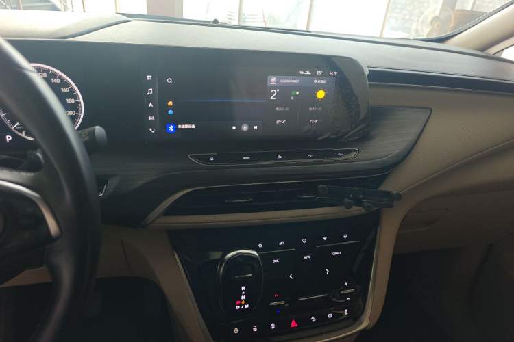 Used Buick GL8 2023 ES Lu Zun Deluxe Model
