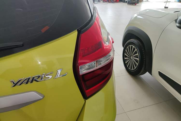 TDK.VehicleDetails.img