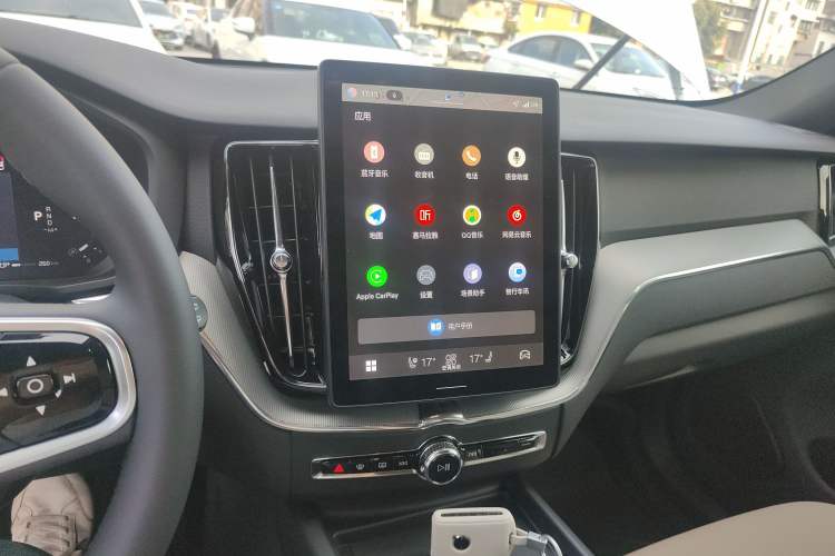 Used Volvo XC60 2026 B5 4x4 Smart Luxury Edition
