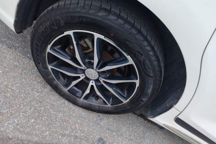 Used BYD Song MAX 2017 1.5T Manual Smart Connect Luxury 7-Seater