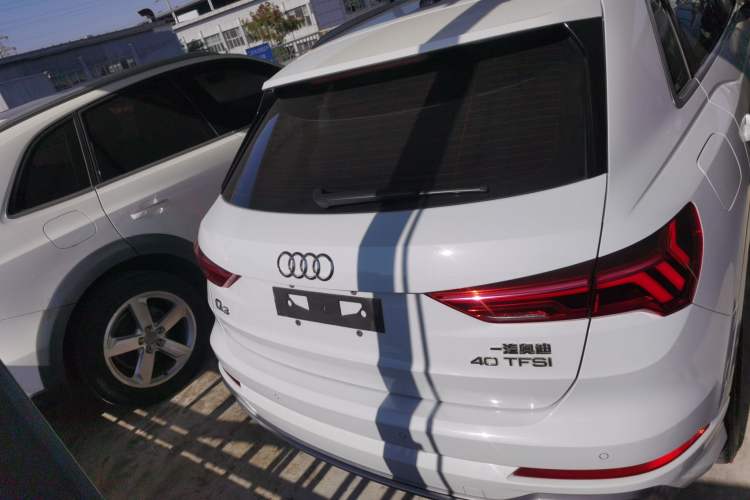 Used Audi Q3 2022 40 TFSI Fashion Dynamic Model
