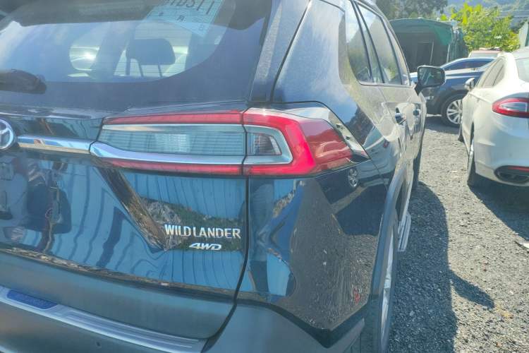 Used Toyota Wildlander 2020 2.0L CVT 4x4 Luxury Edition
