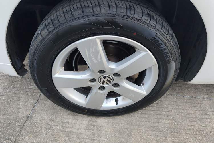 Used Volkswagen Touran 2013 1.4T Manual Fashion Edition 5 Seats
