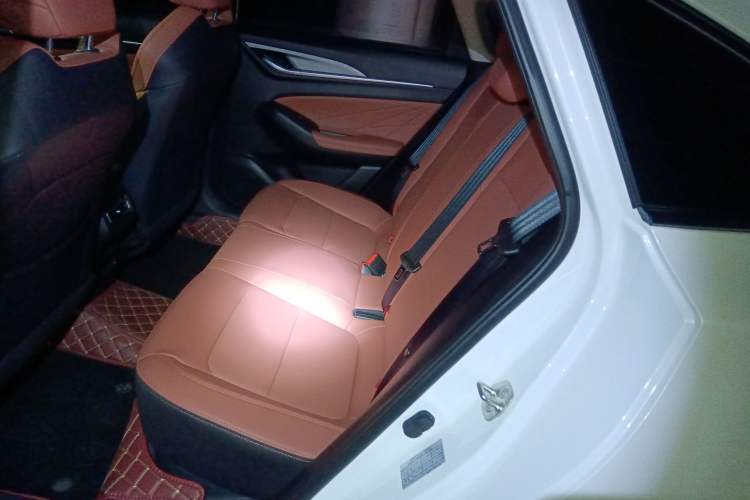 Used Changan Eado 2025 PLUS 1.4T Dual-Clutch High-Energy Version
