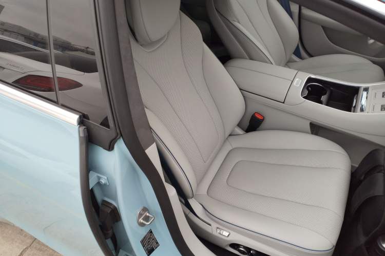 Used Hima Luxeed S7 2025 785 km Ultra
