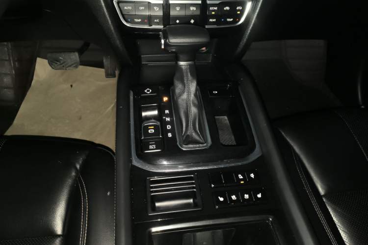 Used GAC Trumpchi GS8 2017 320T Two-Wheel Drive Luxury Smart Connectivity Version (7 Seats)
