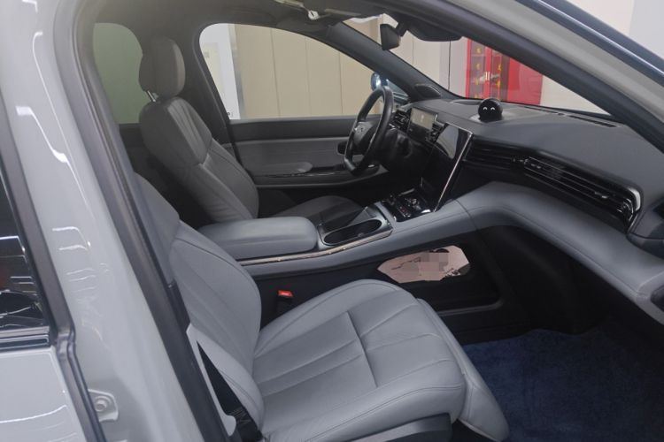 Used Nio ES8 2020 415 km Range 6-Seater Version