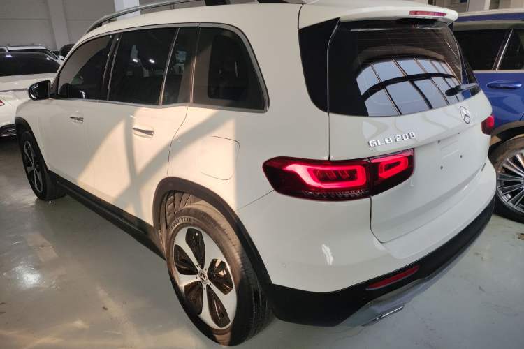 Used Mercedes-Benz GLB 2022 Updated GLB 200 Fashion Edition
