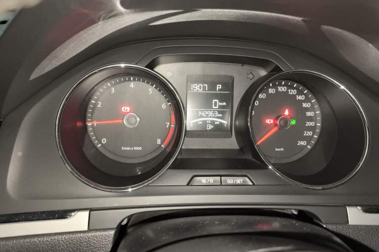 Used Volkswagen Bora 2014 1.6L Automatic Fashion Model
