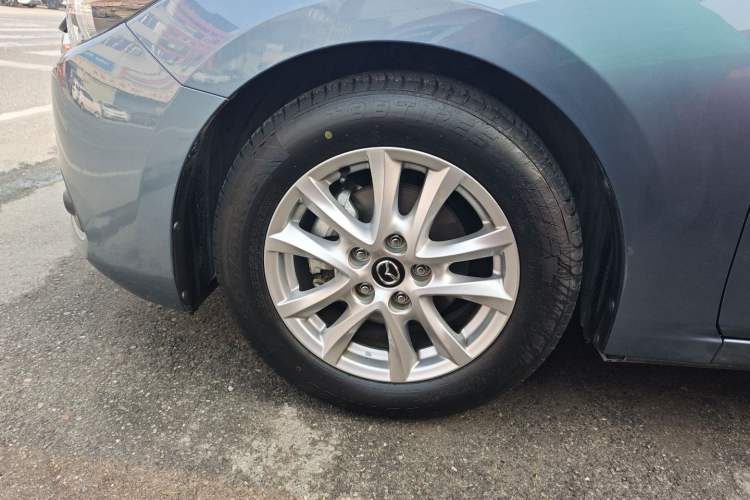 Used Mazda Mazda 3 Axela 2017 Sedan 1.5L Automatic Luxury Model Emission Standard China V
