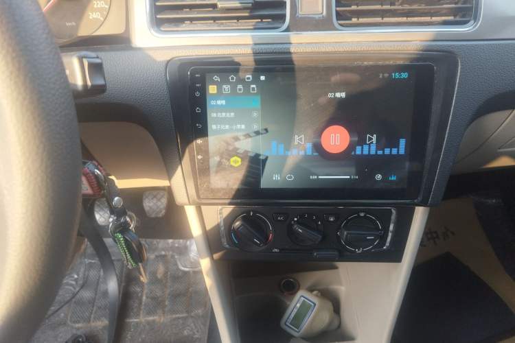 Used Volkswagen Santana 2015 1.6L Manual Comfort Edition
