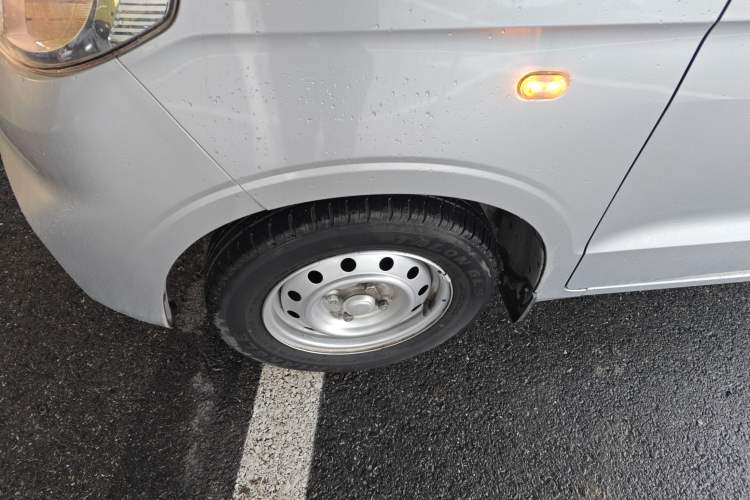 Used Wuling Hongguang V 2022 1.5L Jingqu Version Hydraulic Power Steering LAR