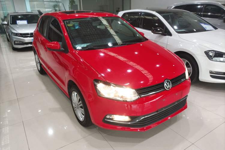 Used Volkswagen Polo 2016 1.6L Automatic Comfort Model

