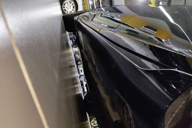 Used  11 2025 Ultra Extended-Range Edition
