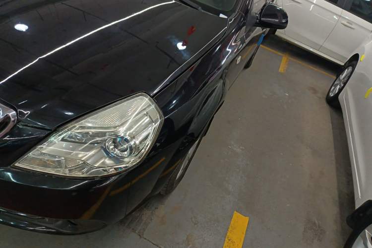 Used Buick Excelle 2013 1.5L Automatic Classic Model
