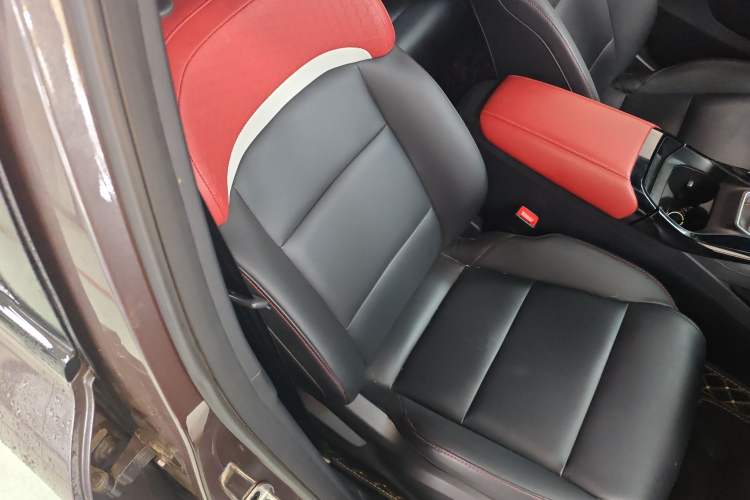 Used MG 5 2022 180 DVVT CVT Youth Luxury Edition
