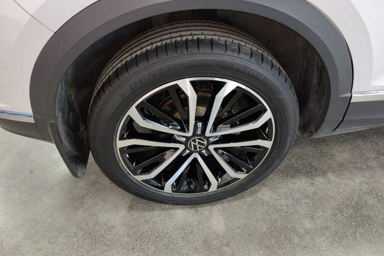 Used Volkswagen T-ROC 2021 280TSI DSG Two-Wheel Drive Comfort Connect 30th Anniversary Edition
