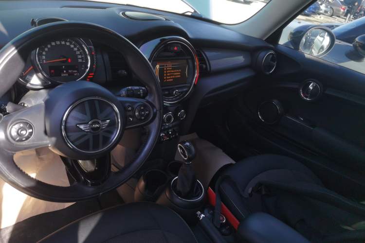 Used  MINI 2014 1.2T ONE+