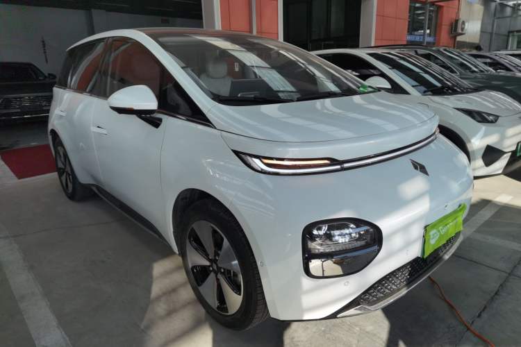 Used Baojun Cloud 2023 460 Max Lingxi Version
