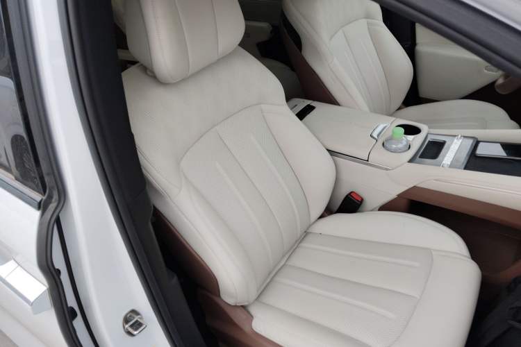 Used BYD Xia 2025 DM-i 1.5T 180km Beyond Edition
