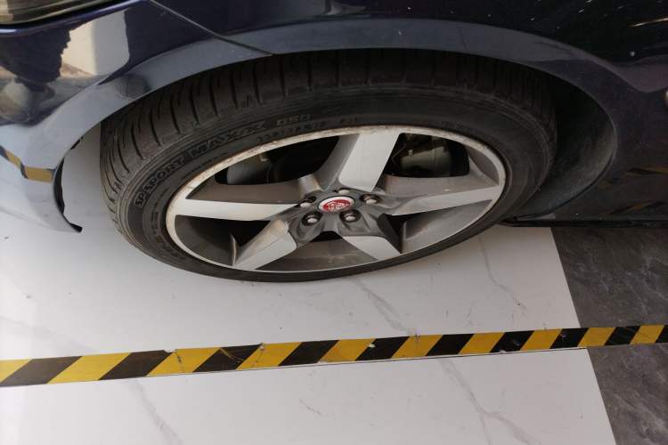 Used Jaguar XE 2017 2.0T 200 PS R-Sport