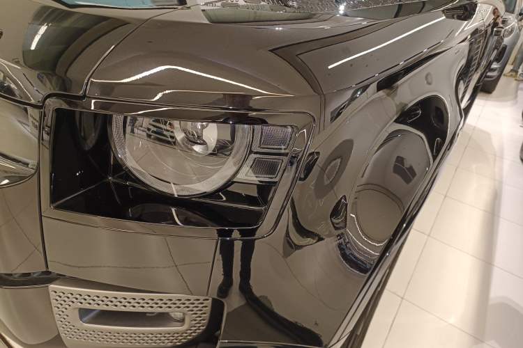 Used Land Rover Defender 2024 110 3.0T P400 X-DYNAMIC HSE
