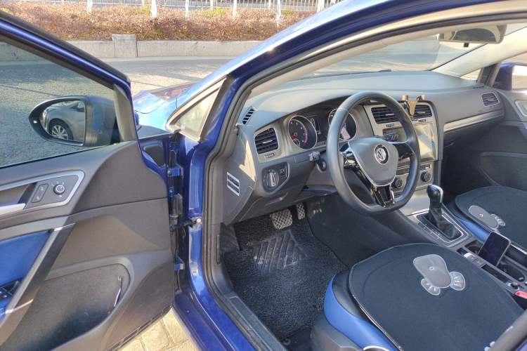 Used Volkswagen Golf 2015 1.6L Automatic Comfort Model