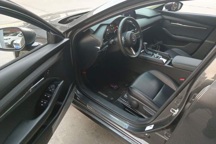 Used Mazda Mazda 3 Axela 2023 2.0L Automatic Zhiya Edition
