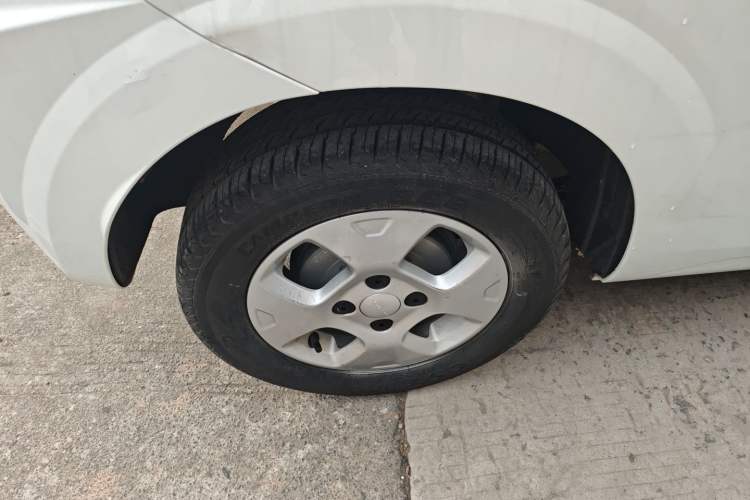 Used Roewe Clever 2021 302 km New Four-Seater Super-Efficient Version