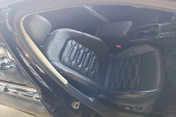 Used Volkswagen Passat 2019 330TSI Elite Edition China VI
