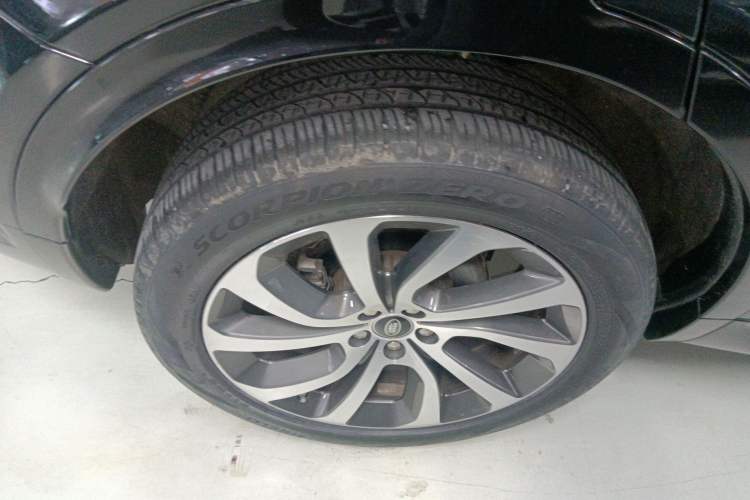 Used Land Rover Discovery Sport 2020 249 PS R-Dynamic Performance Edition
