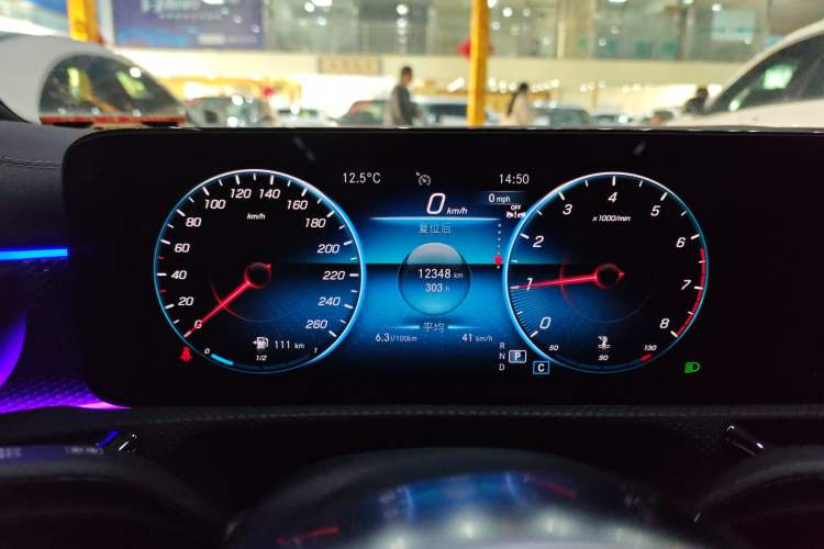 Used Mercedes-Benz A-Class 2022 Revised Version A 200 L Sport Sedan Fashionable Style
