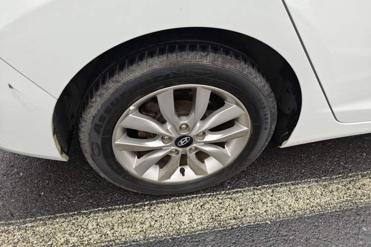 Used Hyundai Elantra (5th Generation / Langdong) 2015 1.6L Automatic Fashion Model
