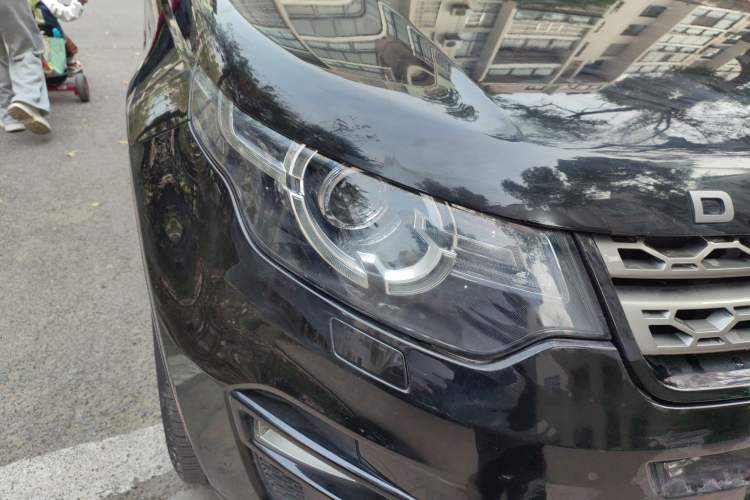 Used Land Rover Discovery Sport 2018 240 PS SE Version
