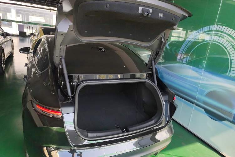 Used Nio ET5 2022 75 kWh