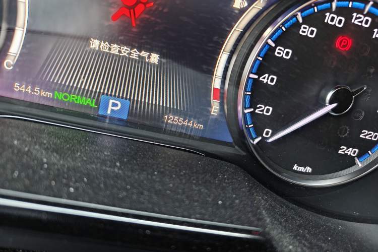 Used GAC Trumpchi GS8 2017 320T Four-Wheel Drive Luxury Smart Connectivity Version (7 Seats)
