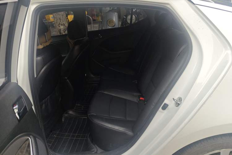 Used Kia K5 2015 2.0L Automatic LUX
