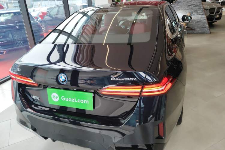 Used BMW i5 2025 eDrive 35L M Sport Package