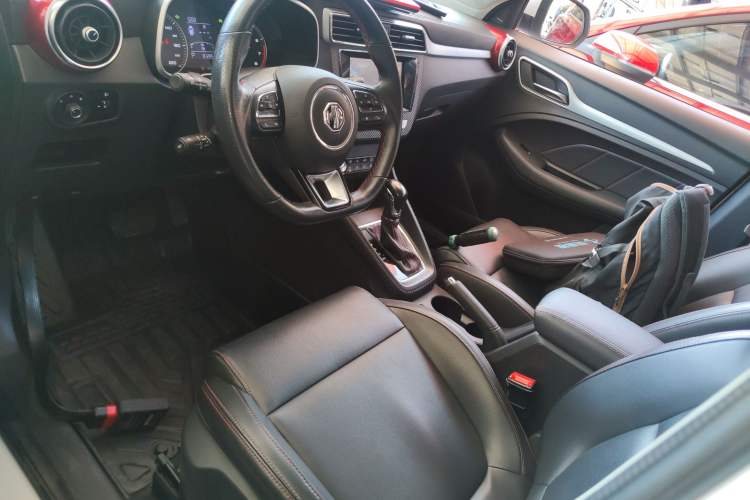 Used MG ZS 2017 16T Automatic Flagship Internet Edition
