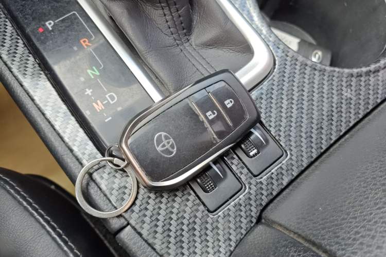 Used Toyota Highlander 2015 2.0T Two-Wheel Drive Luxury Edition 7 Seats