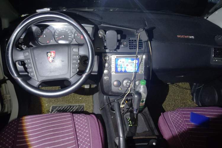 Used Roewe W5 2014 1.8T 2WD Automatic Tharu Special Edition
