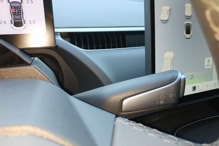 Used XPeng MONA M03 2024 620 with Ultra-Long Range
