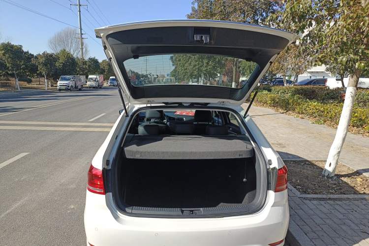 Used Volkswagen Gran Lavida 2015 230TSI DSG Comfort Edition