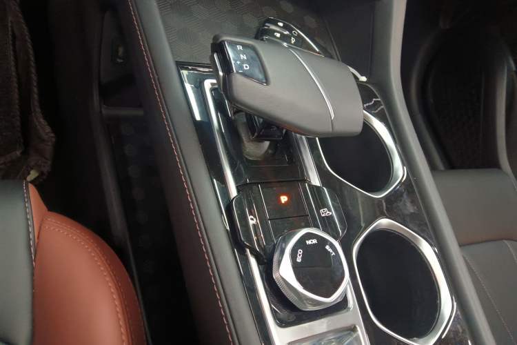 Used Changan Eado 2024 PLUS Blue Whale NE 1.4T GDI DCT High-Energy Edition
